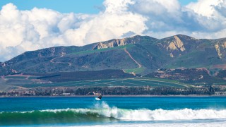 【画像】Monday Photosという題名でカリフォルニア州、サーフィンの一コマ