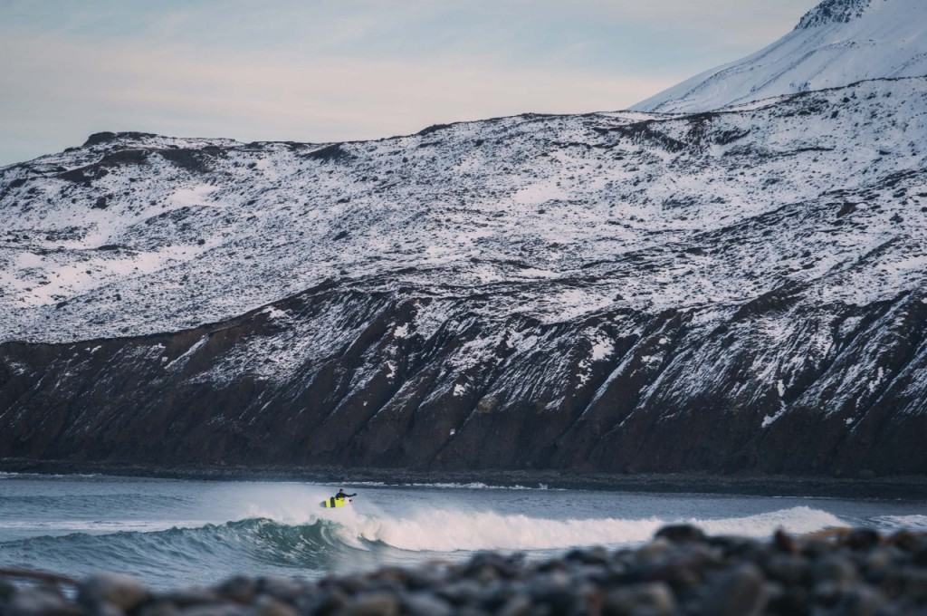 極寒の地アイスランドでのサーフィン、byElli Thor Magnusson(エリー・ソー・マグヌソン)7