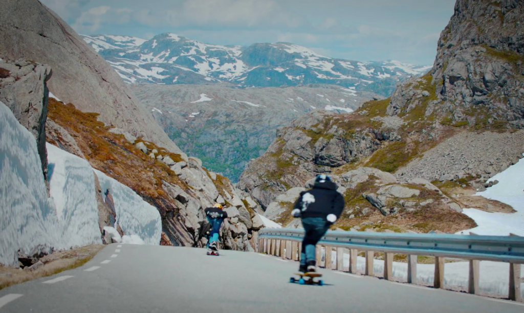 ノルウェーの自然の美しさを見ながら坂を滑走、Ishtar Backlund(イシュター・バクルンド)