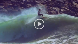【動画】The Wedge Newport Beachで頭サイズ以上の波でのフローターアクション！