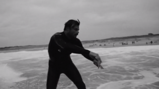 【動画】Dane・Reynolds(デーン・レイノイルズ)のフランス・セニョスビーチでのセッション