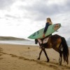 【動画】南アフリカ出身の女性サーファーが送る、10日間のトリップサーフムービー