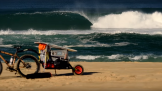 【動画】Fatbikeで大西洋岸に1,017キロに沿ってうねりを求めていく動画