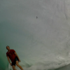 【動画】波を追いかける25歳のサーファー1年間