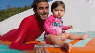【動画】ブラジル系サーファーのフィリペ・トレド(Filipe・Toledo)がウェイブプールで家族と満喫